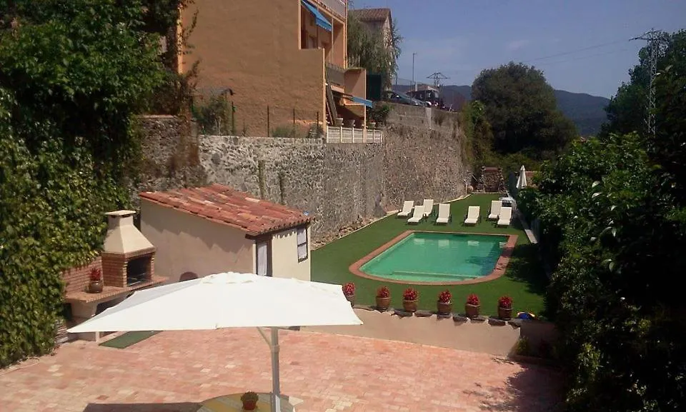 Allotjaments Rurals Can Pere Petit Santa Pau Apartment